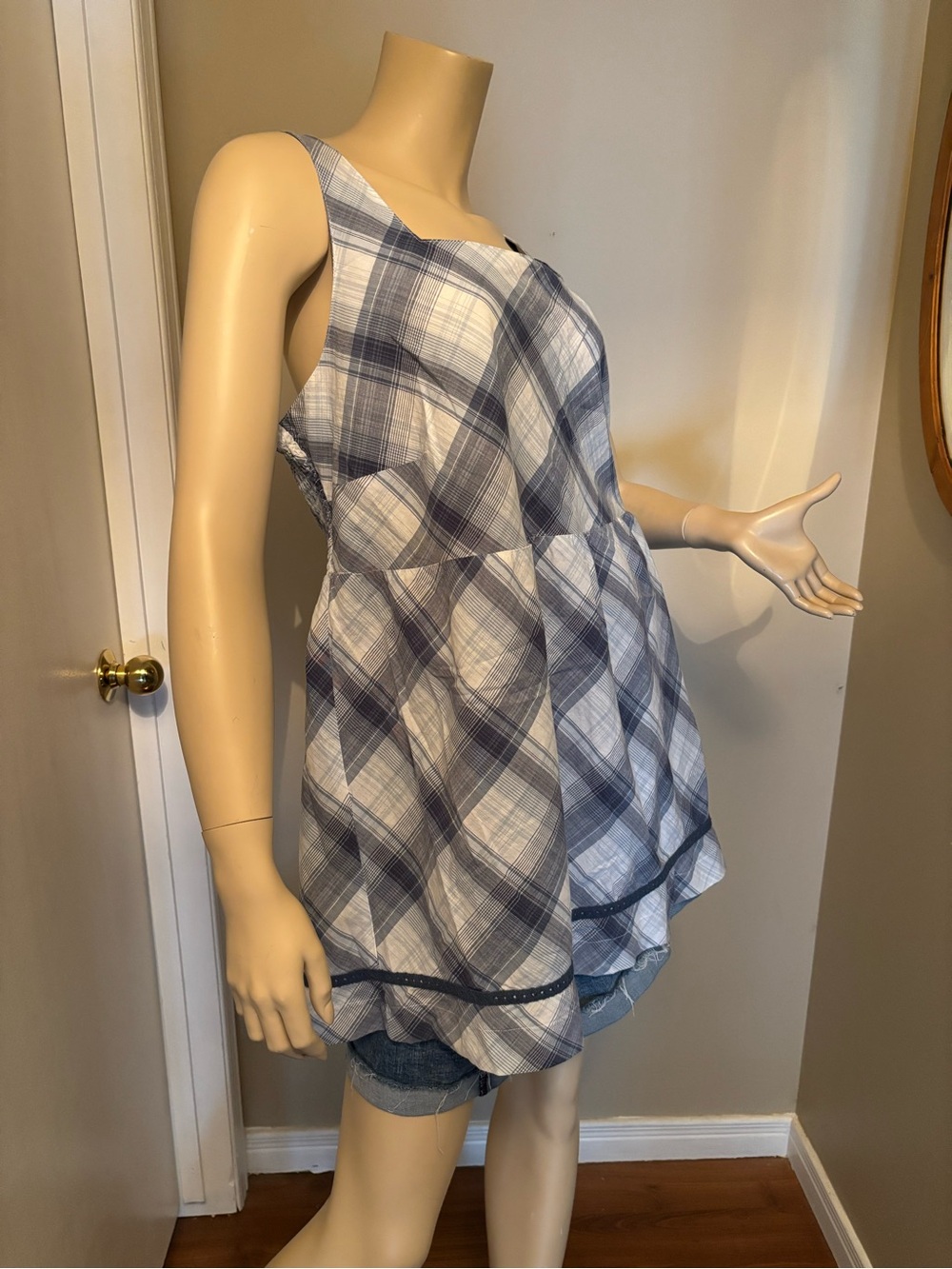Penningtons Blue and White Plaid Sleeveless Tunic